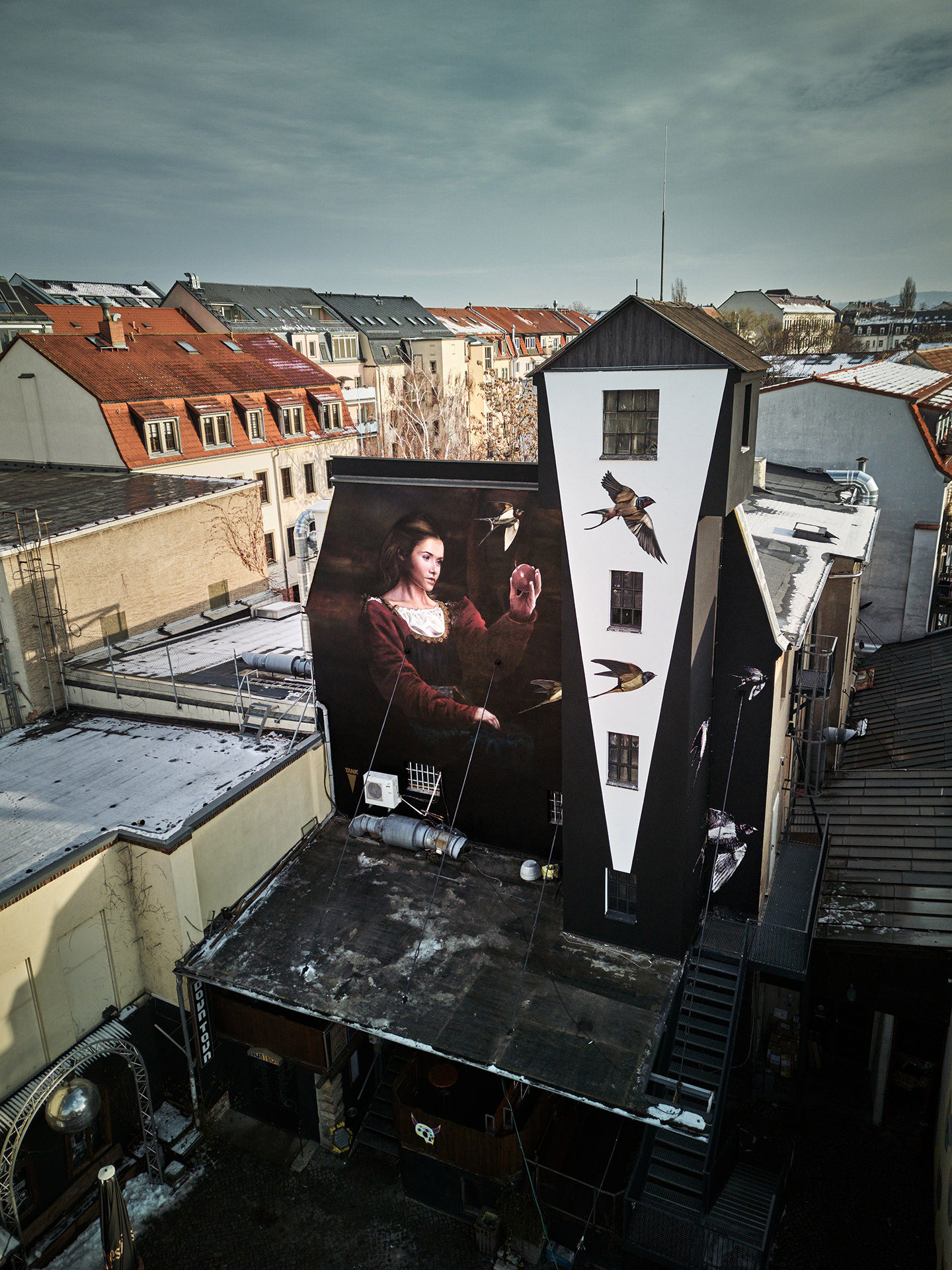 Mural "Gift" by Tank, Urban Art Dresden, GrooveStation, photo by Concrete Candy
